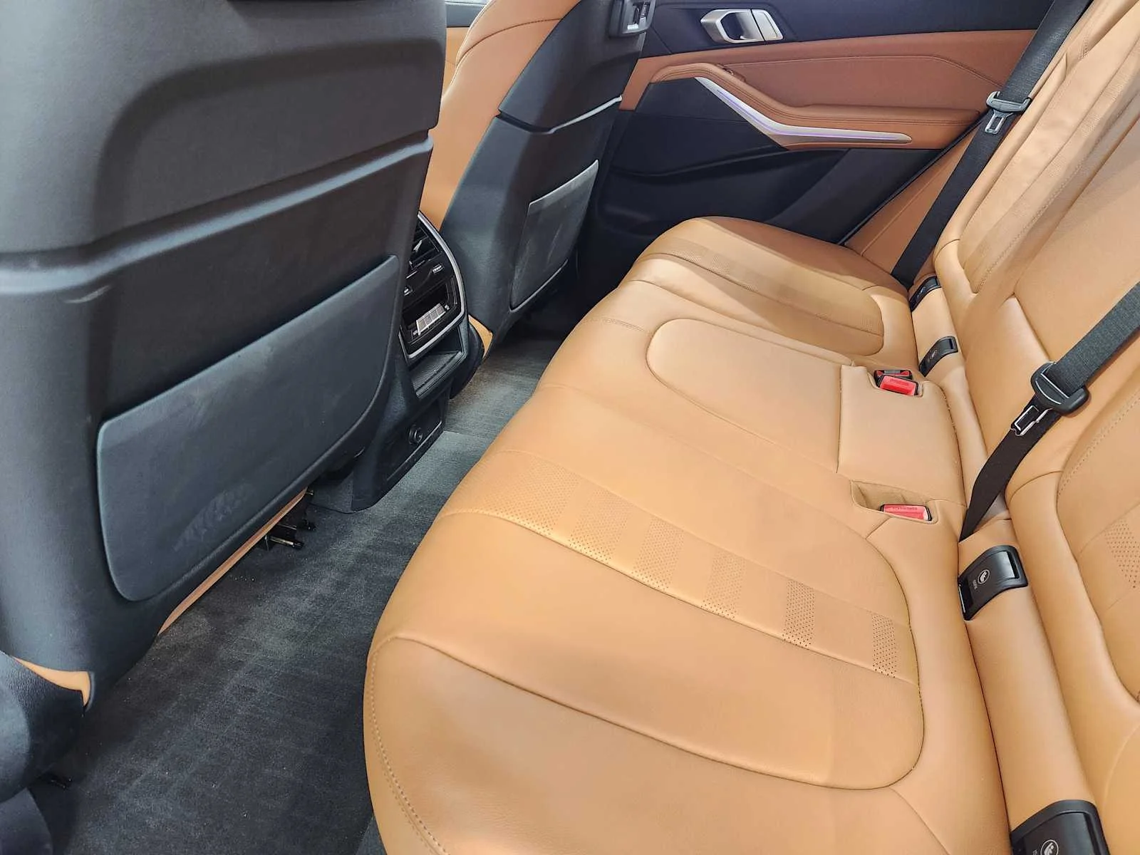Used 2022 Mineral White Metallic BMW sDrive40i image 20