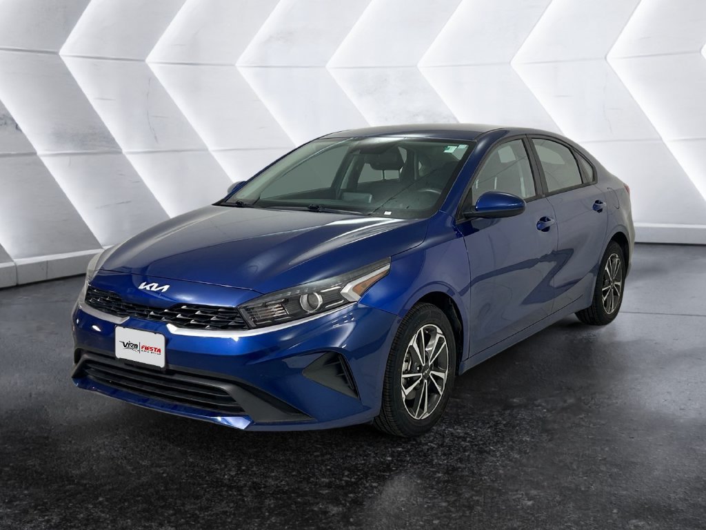 Used 2024 Blue Kia LXS image 3