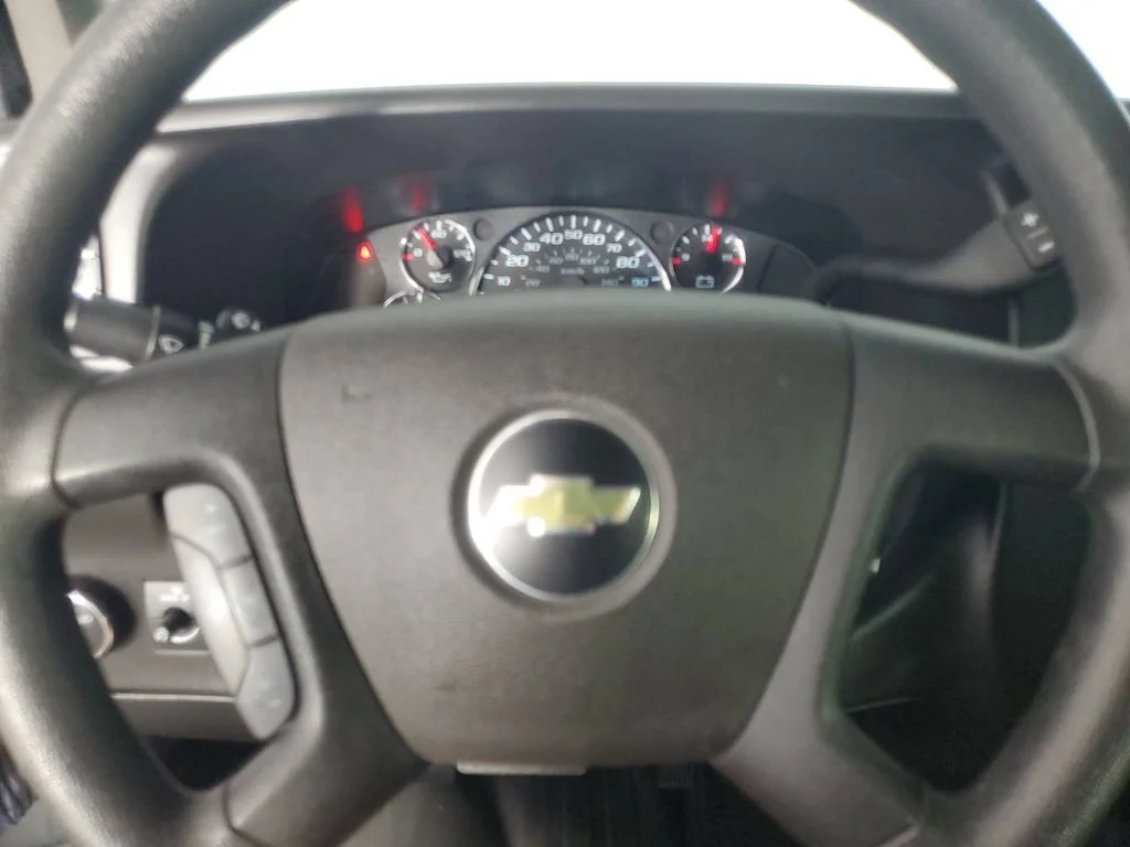 Used 2023 Summit White Chevrolet 1LS image 24