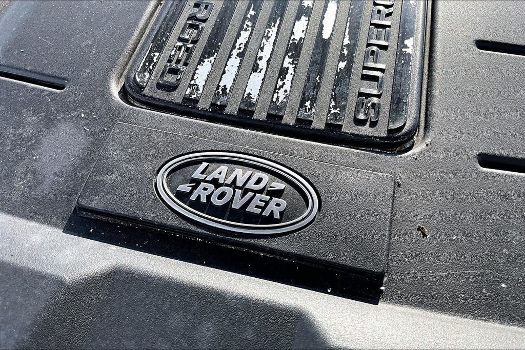 Used 2018 White Land Rover SE image 34