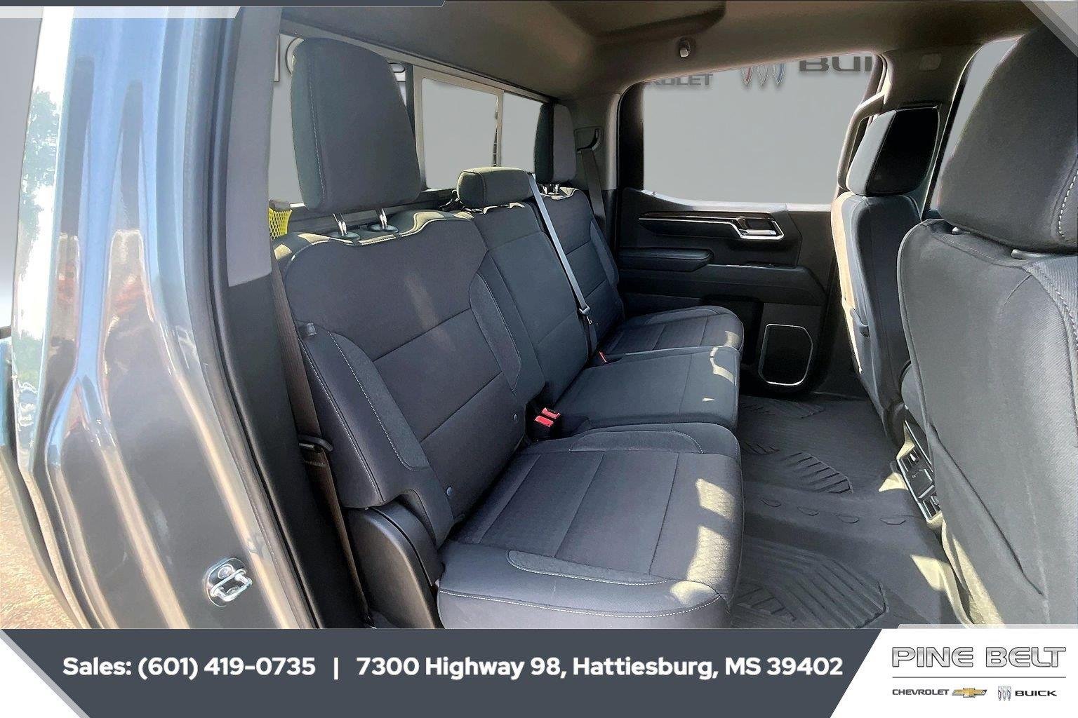 Used 2024 Sterling Gray Metallic Chevrolet LT image 21