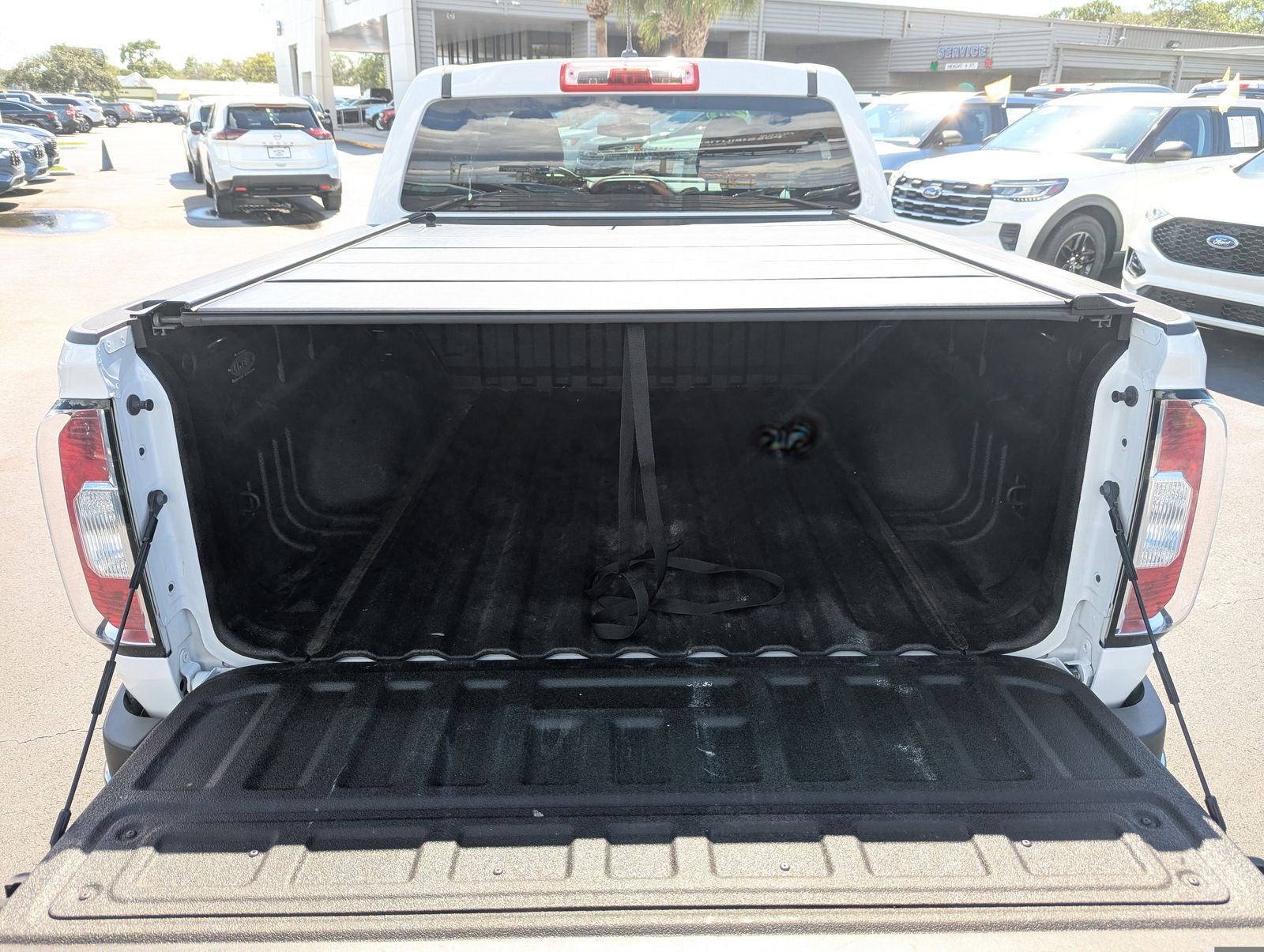 Used 2020 Summit White GMC Base image 14