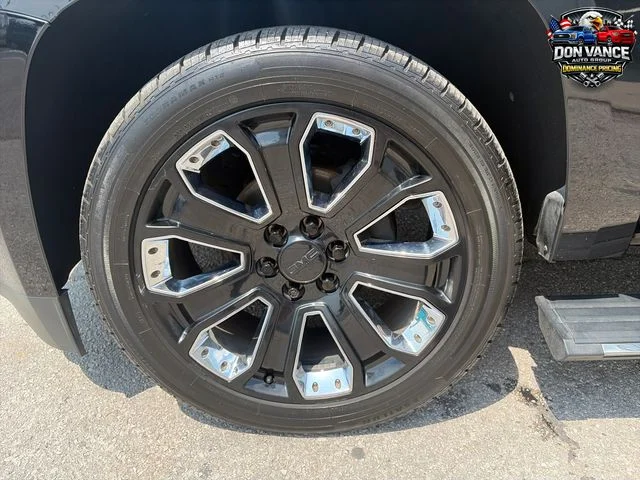 Used 2020 Black GMC Denali image 27