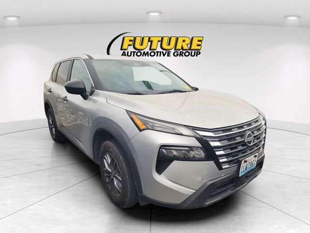 Used 2024 Silver Nissan S image 1
