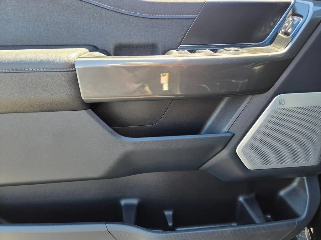 Used 2023 Black Ford Lariat image 18