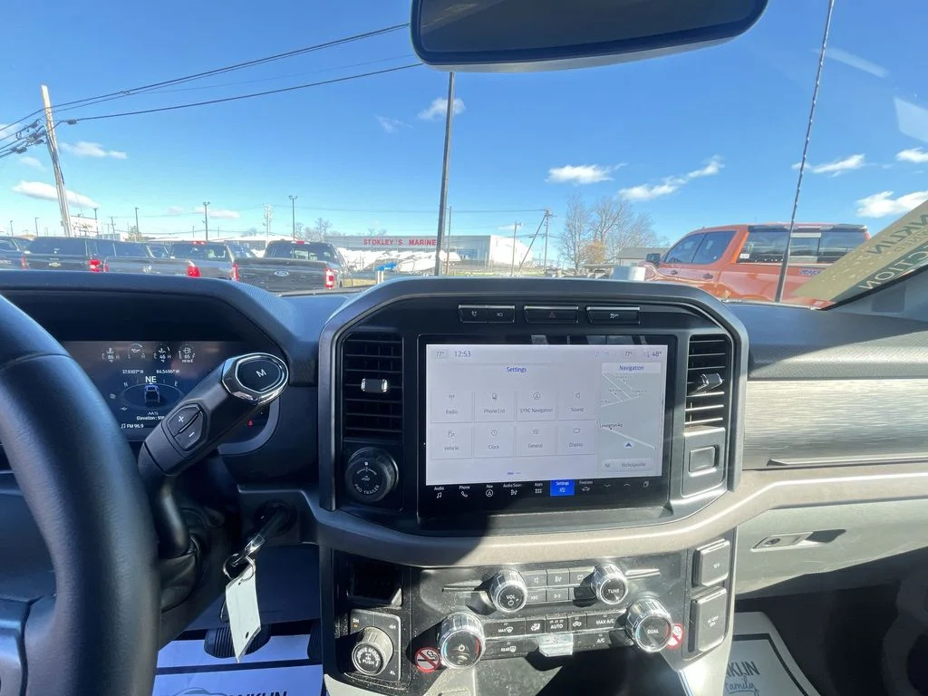 Used 2024 Blue Ford XLT image 16