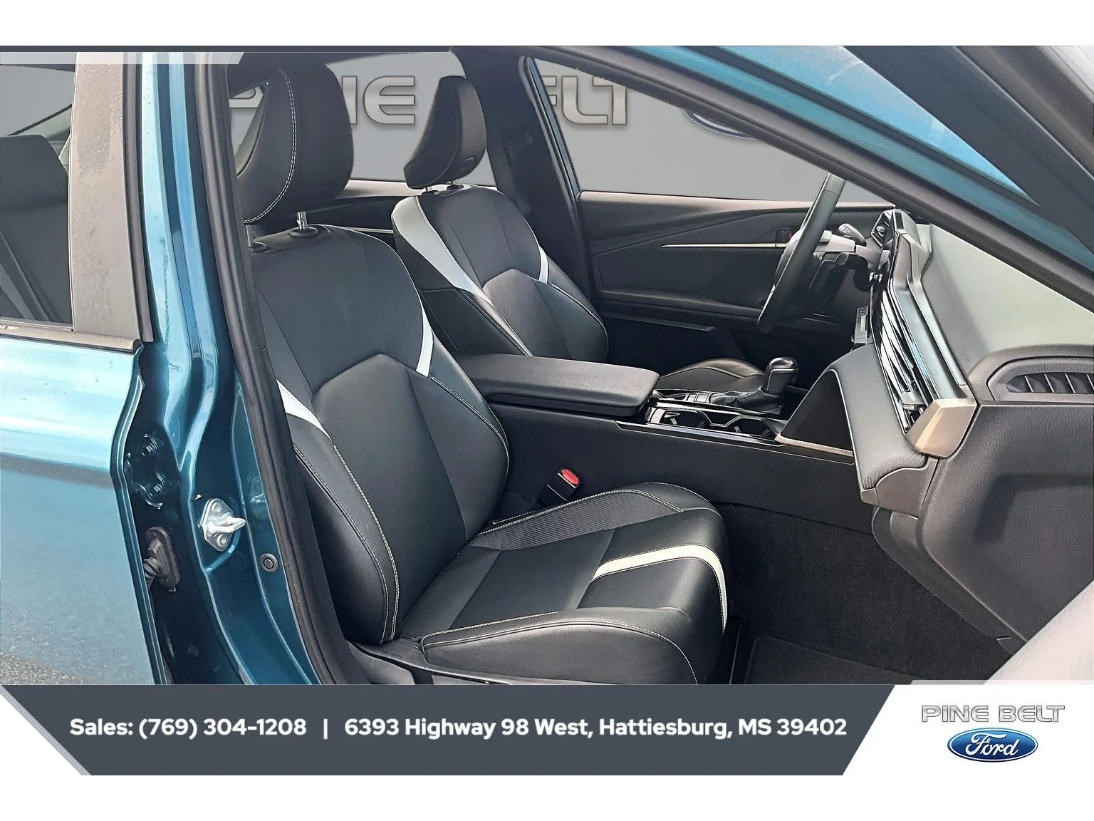 Used 2025 Ocean Gem Toyota SE image 6
