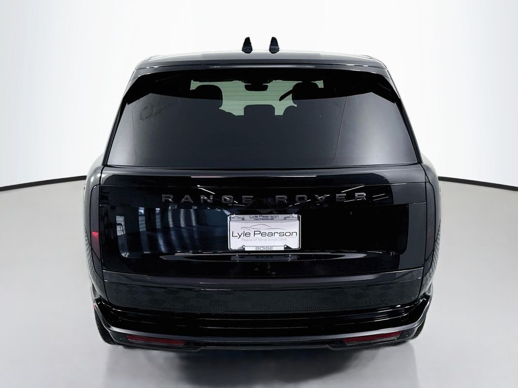 New 2026 Santorini Black Land Rover SE image 10