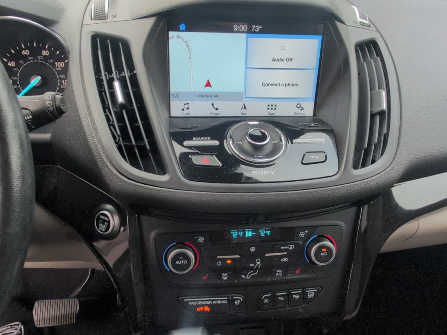 Used 2018 White Platinum Metallic Tri-Coat Ford Titanium image 12