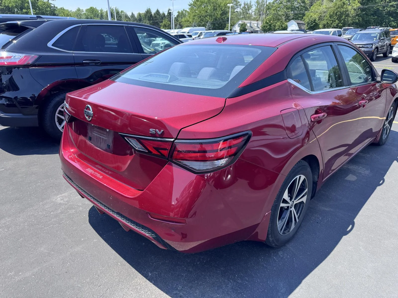 Used 2020 Scarlet Ember Nissan SV image 4
