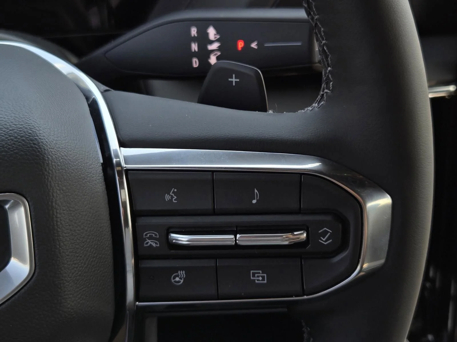 2026 GMC Yukon XL Denali - Photo 16