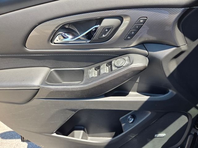 Used 2023 Black Chevrolet Premier image 31
