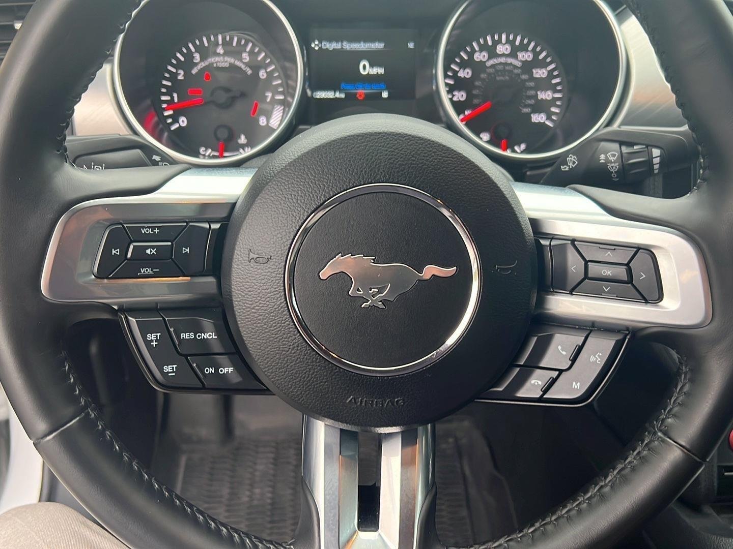 Used 2022 Oxford White Ford GT image 8