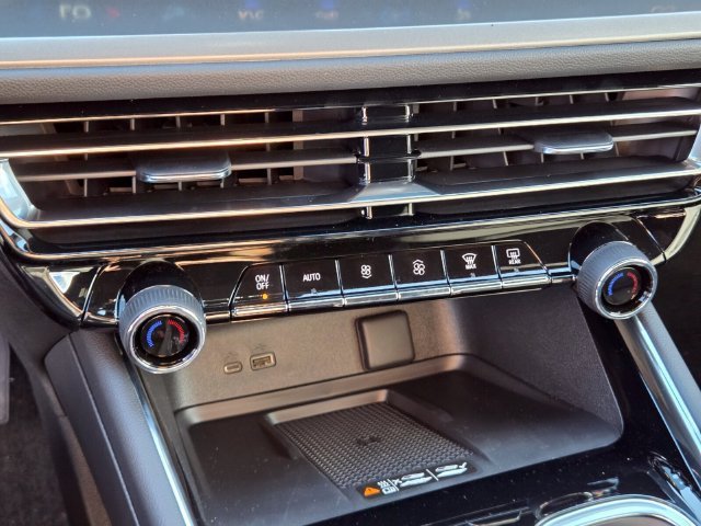 2027 Chevrolet Traverse LT - Photo 14