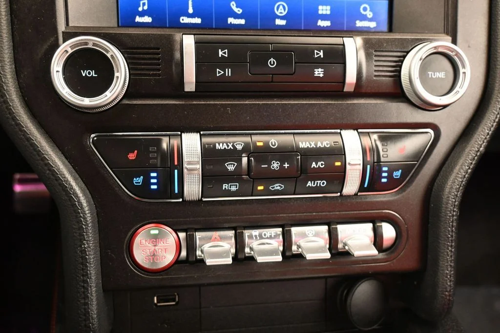 Used 2020 Magnetic Ford GT Premium image 20