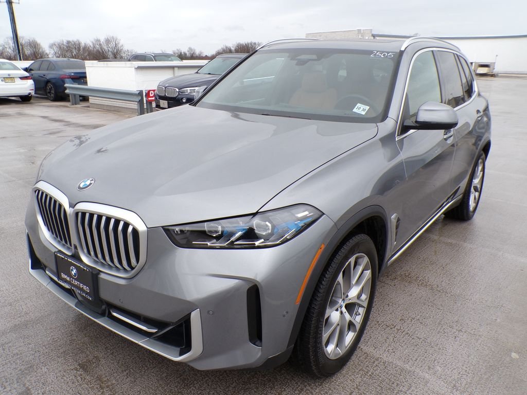 Certified Used 2026 Skyscraper Grey Metallic BMW xDrive40i image 3
