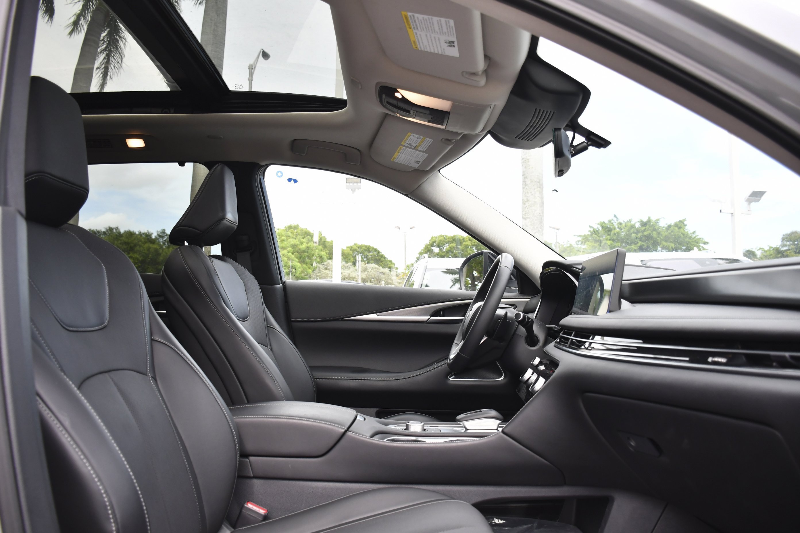 Certified Used 2026 Harbor Gray INFINITI LUXE image 33