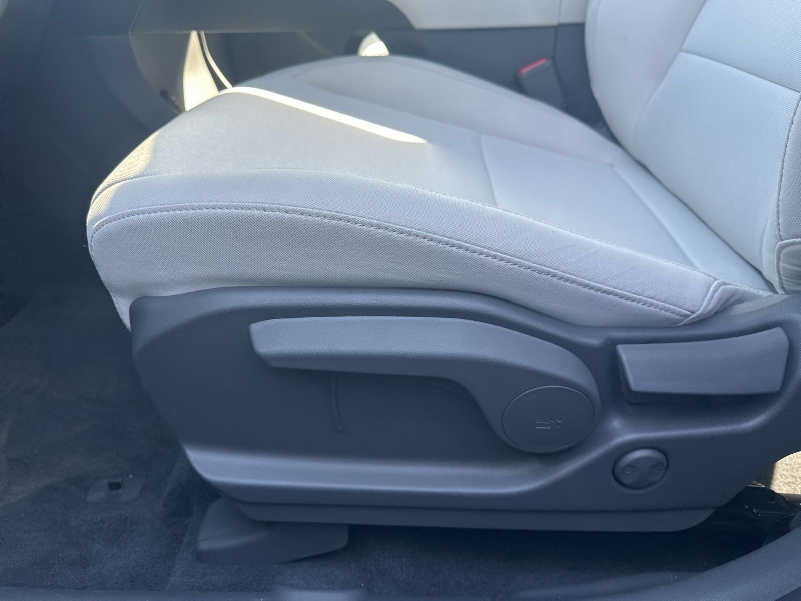 New 2026 Black Hyundai SE image 11