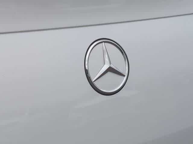 New 2026 MANUFAKTUR Moonlight White Metallic Mercedes-Benz AMG® GLE 63 S 4MATIC+ Coupe image 11