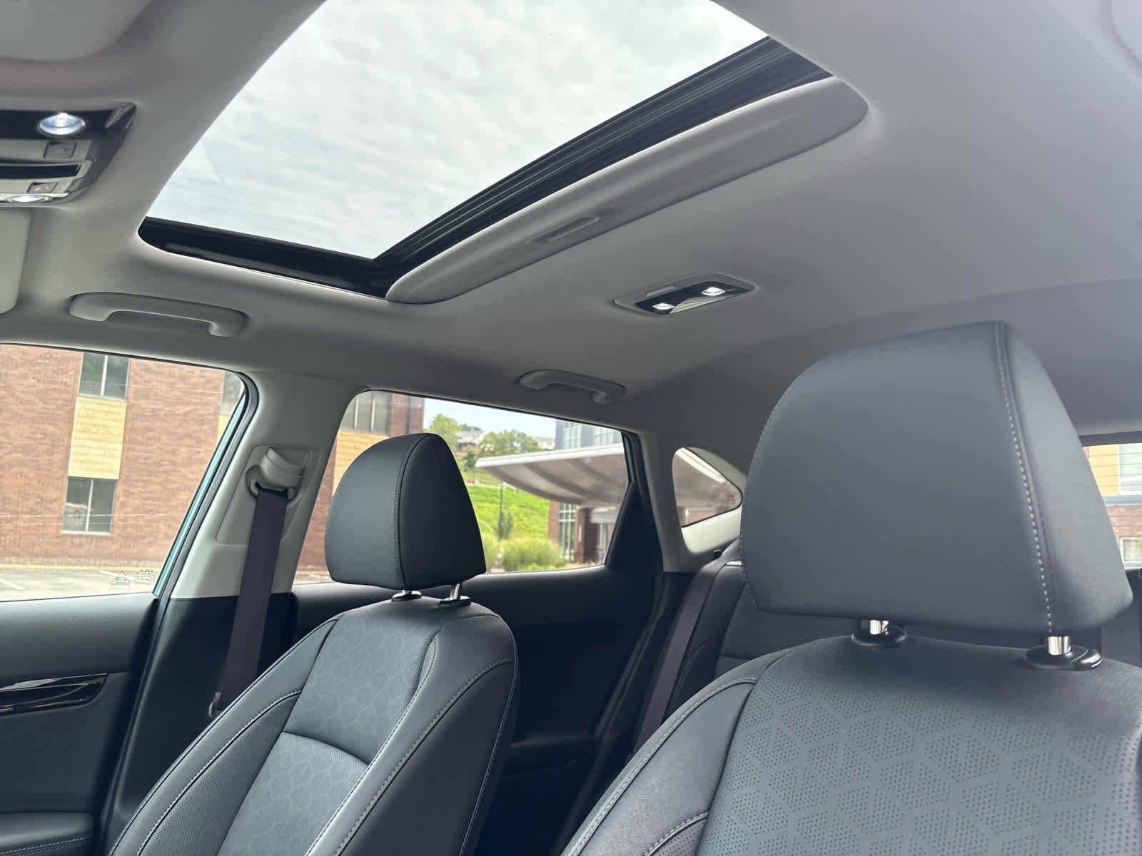 Used 2024 Pluton Blue Kia SX image 12