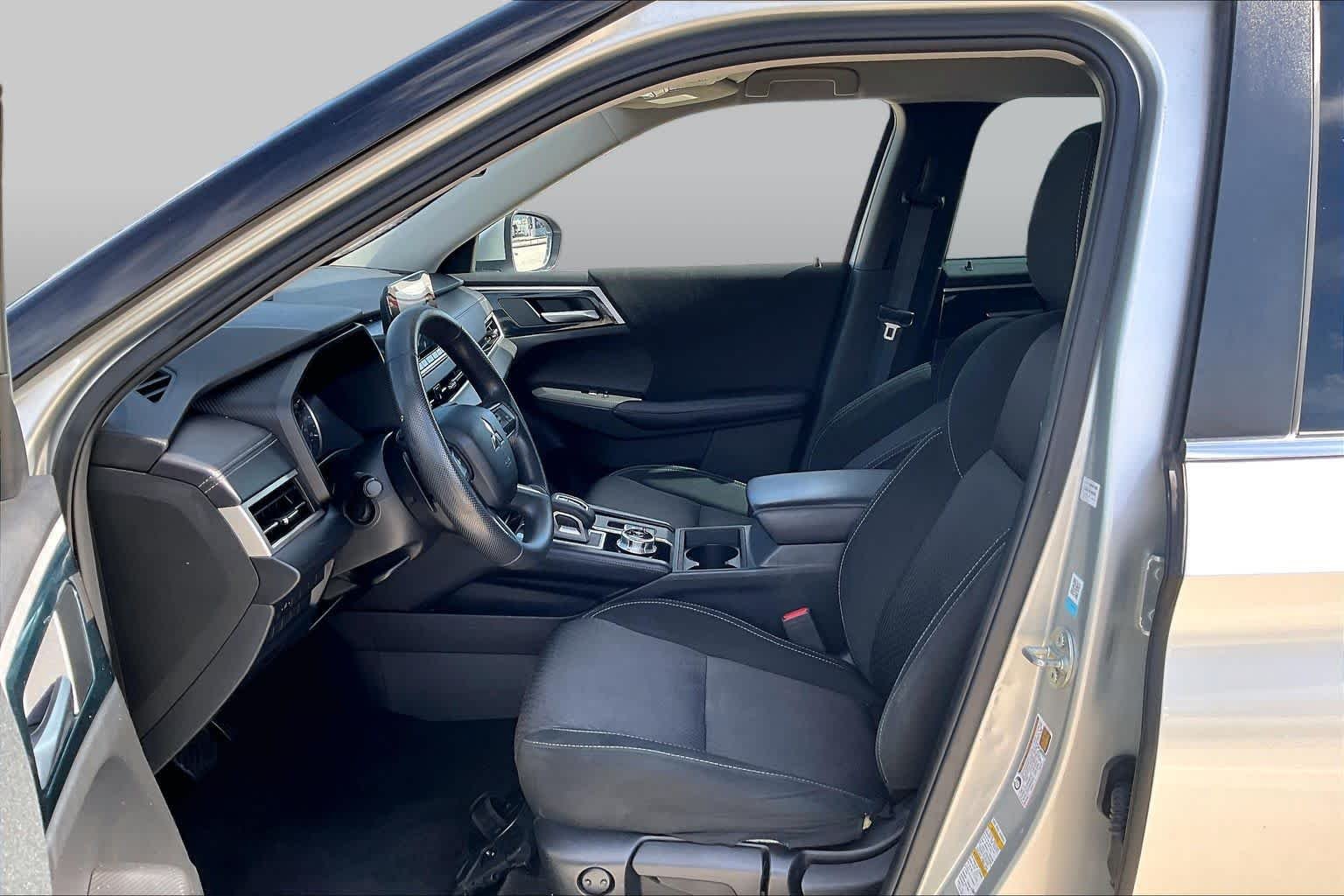 Used 2023 Alloy Silver Metallic Mitsubishi ES image 15