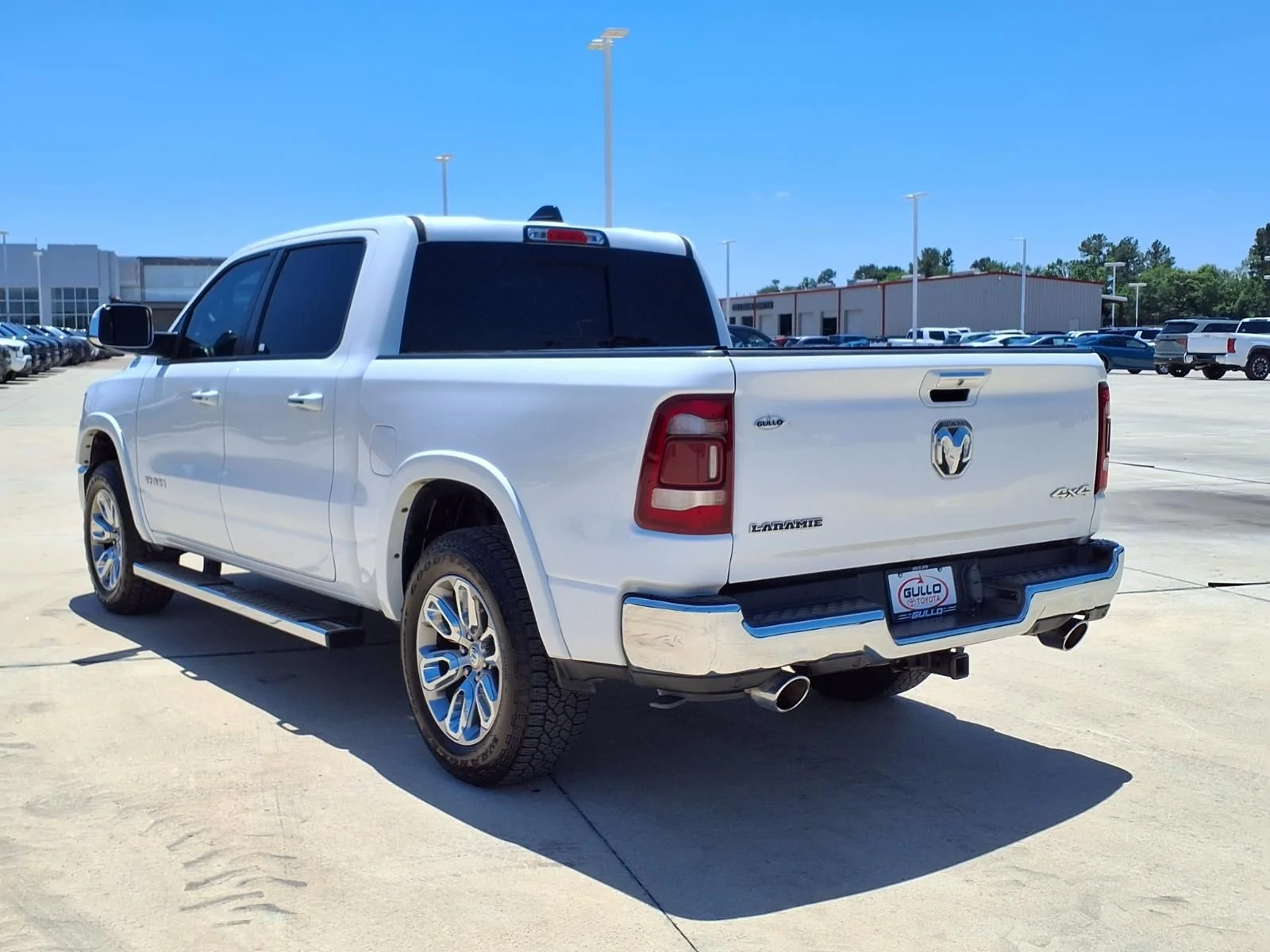 Used 2022 White Ram Laramie image 2