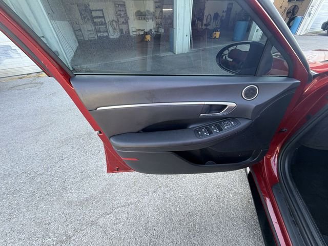 Used 2023 Red Hyundai SEL image 13