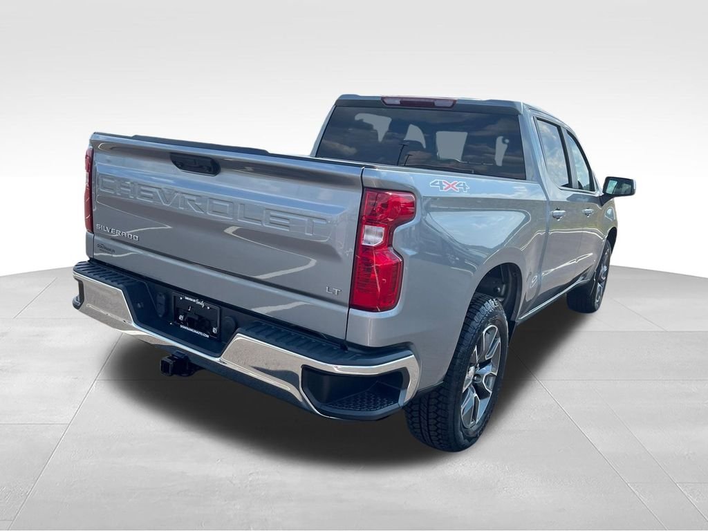 Used 2023 Gray Chevrolet LT image 5