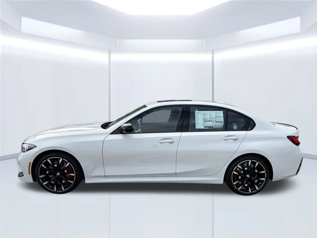New 2026 Alpine White BMW 330i image 3