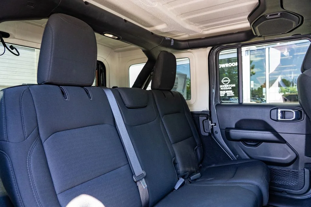 Used 2021 Gray Jeep Unlimited Sahara image 25