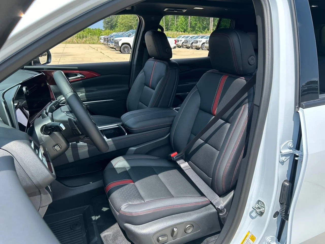New 2026 Polar White Tricoat Chevrolet RS image 16