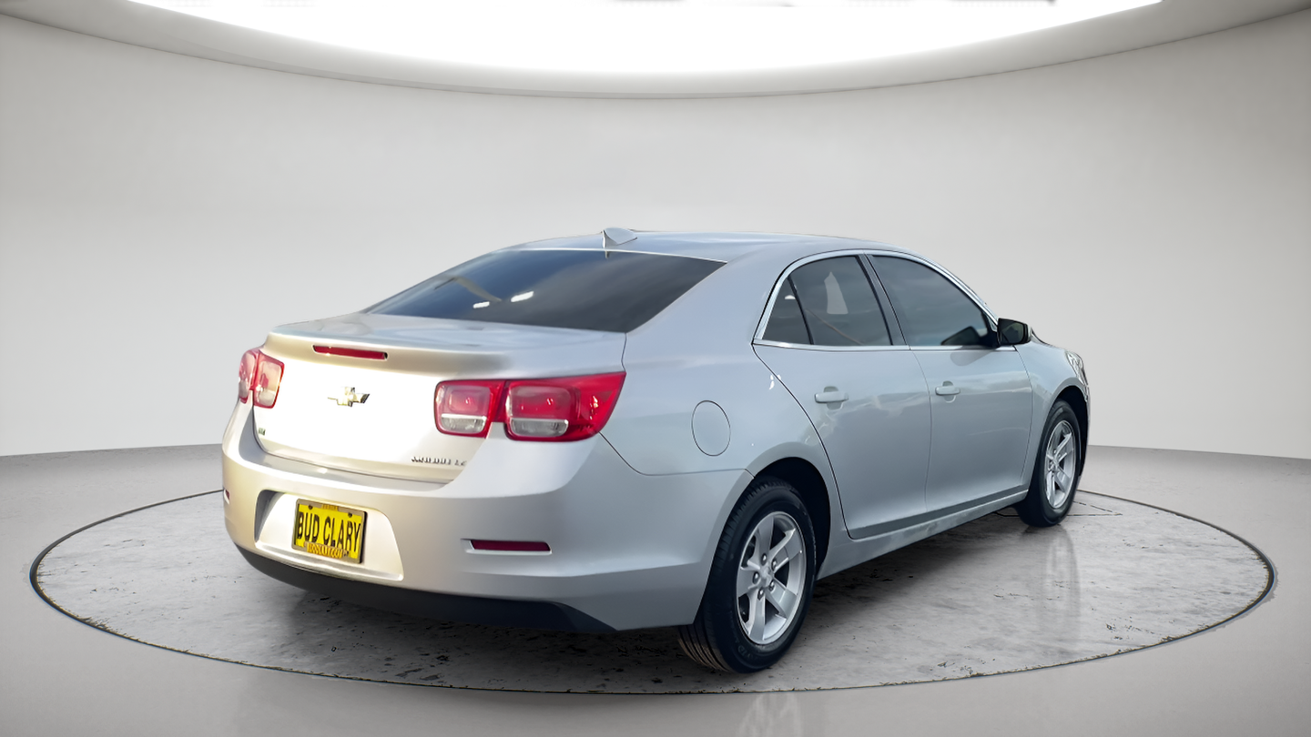 Used 2016 Silver Chevrolet LT image 7