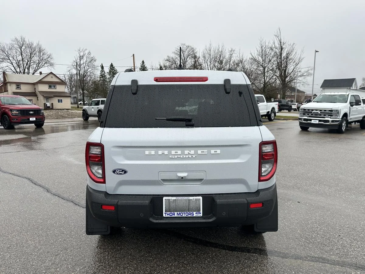 New 2026 White Ford Big Bend image 6
