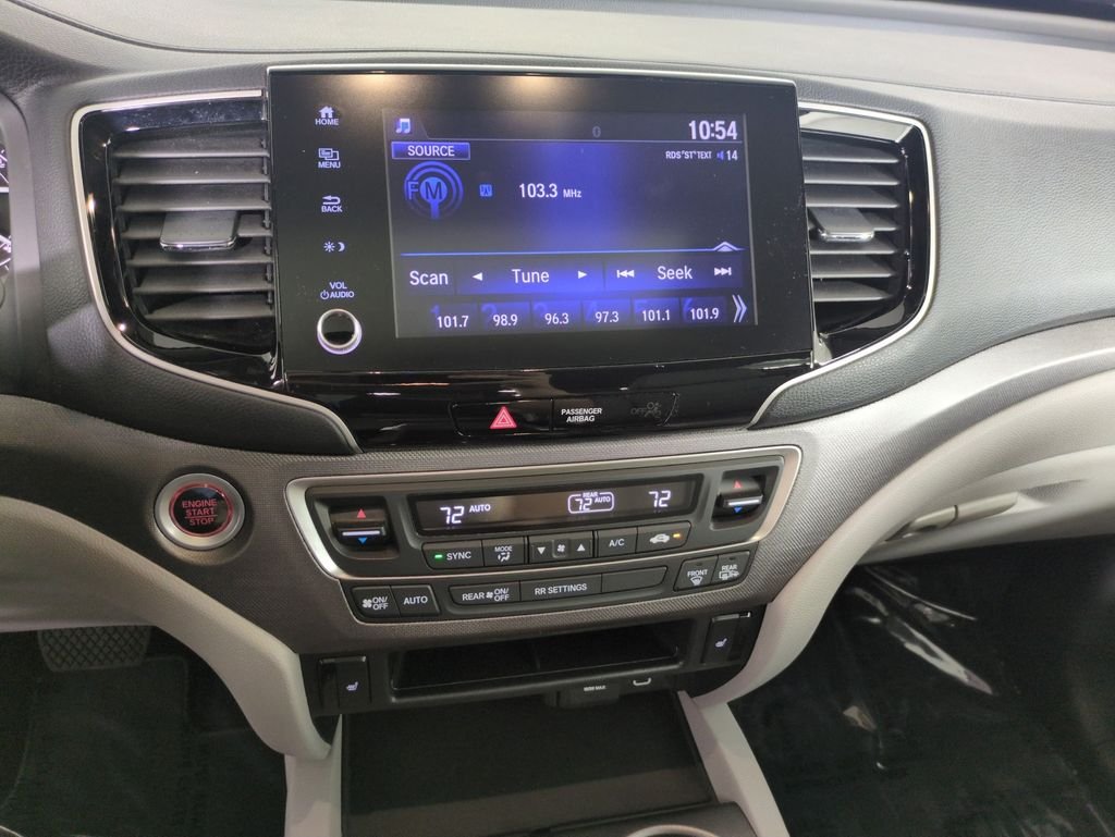 Used 2023 Platinum White Pearl Honda RTL image 18