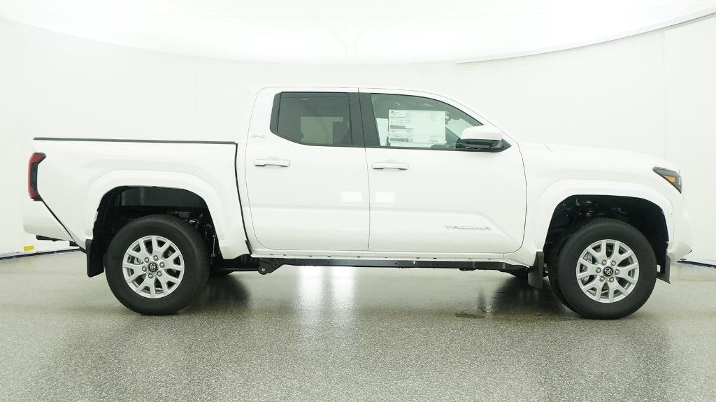 New 2026 Ice Cap Toyota SR5 image 11