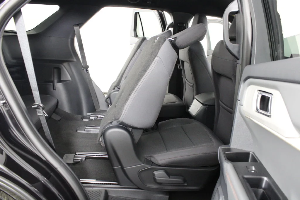 New 2027 Black Ford Active image 15