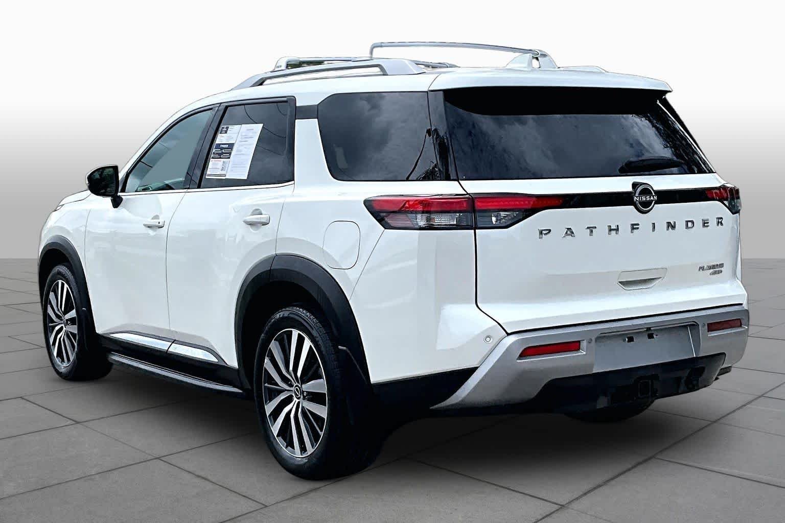 Used 2022 Pearl White Tricoat Nissan Platinum image 12