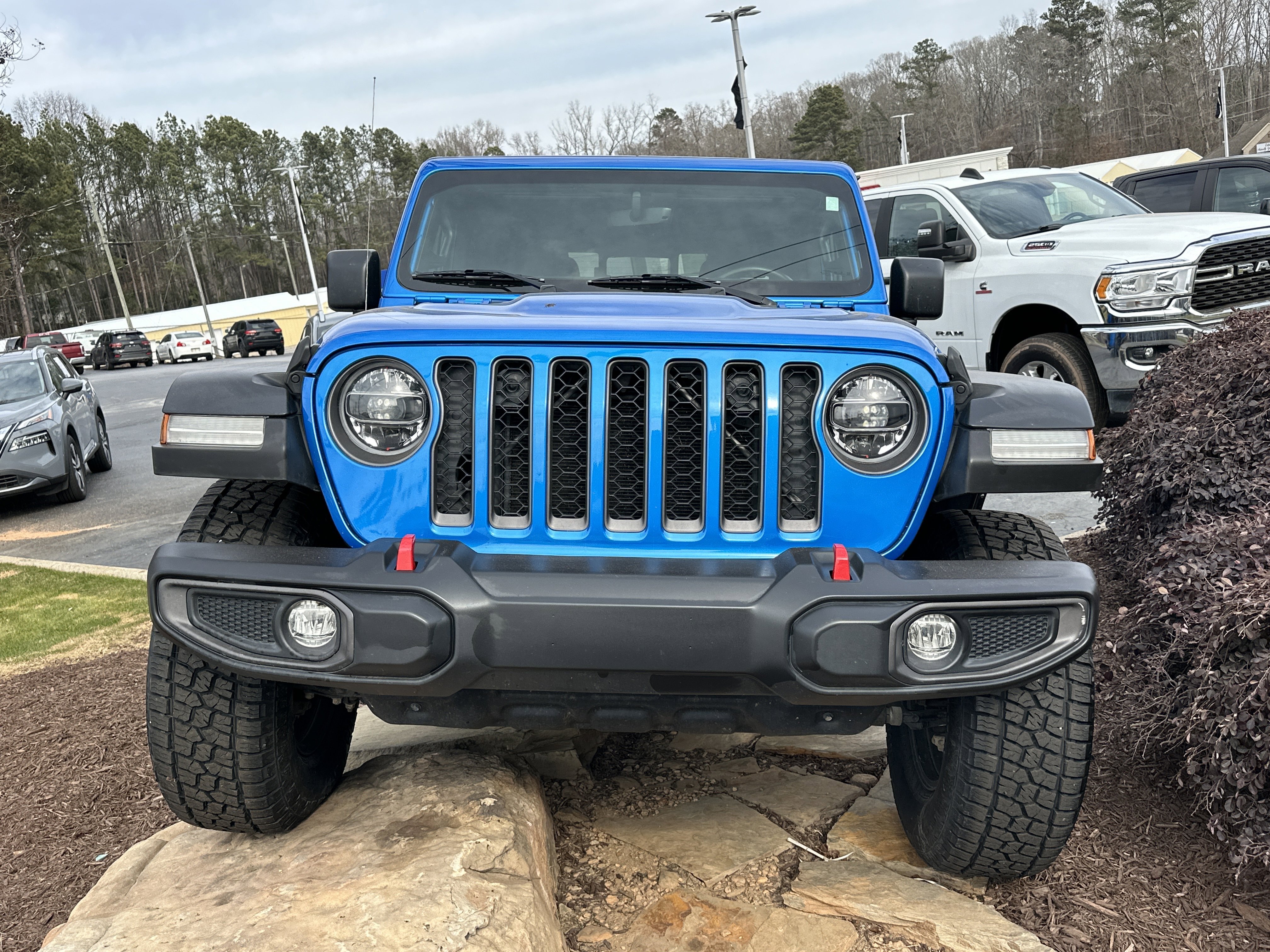 Used 2021 Hydro Blue Pearlcoat Jeep Rubicon image 3