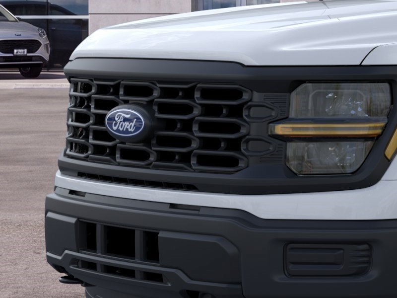 New 2026 Oxford White Ford XL image 18