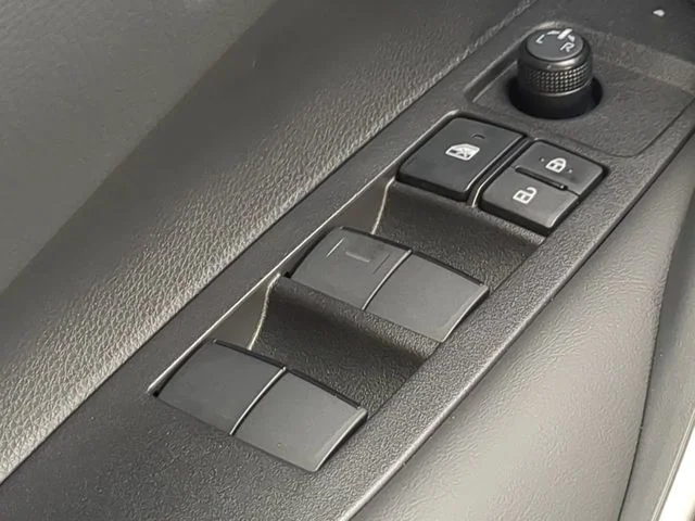 New 2026 Ice Cap Toyota SE image 21