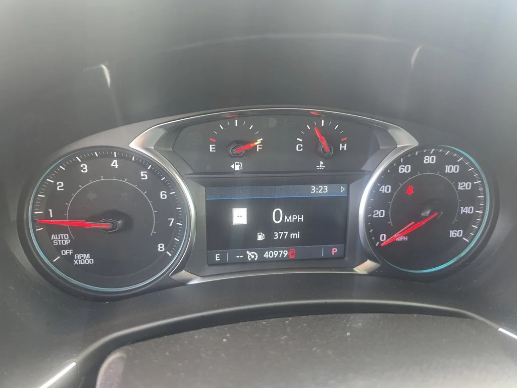 Used 2023 Summit White Chevrolet LT image 13