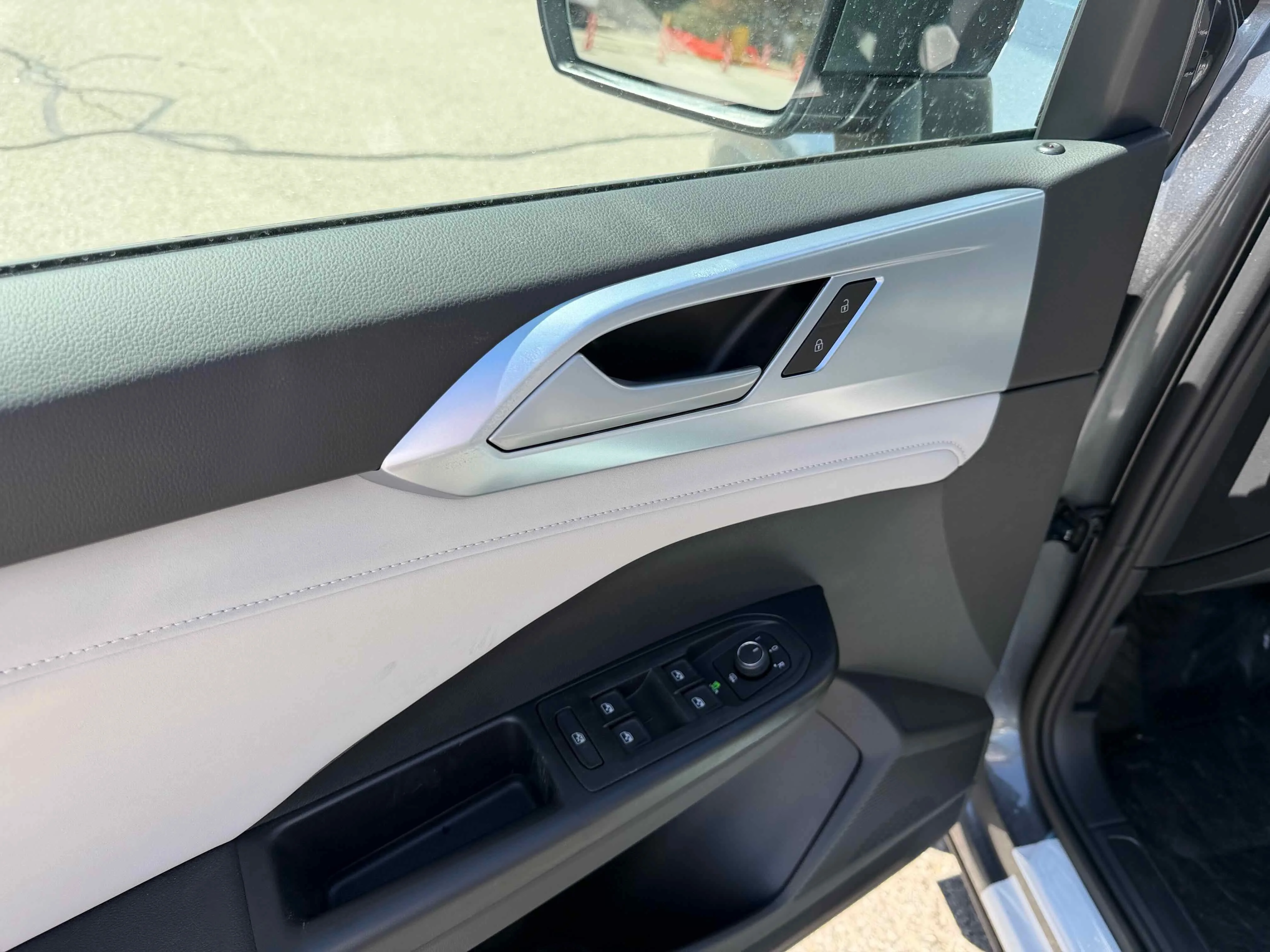 New 2026 Platinum Gray Volkswagen SE image 15