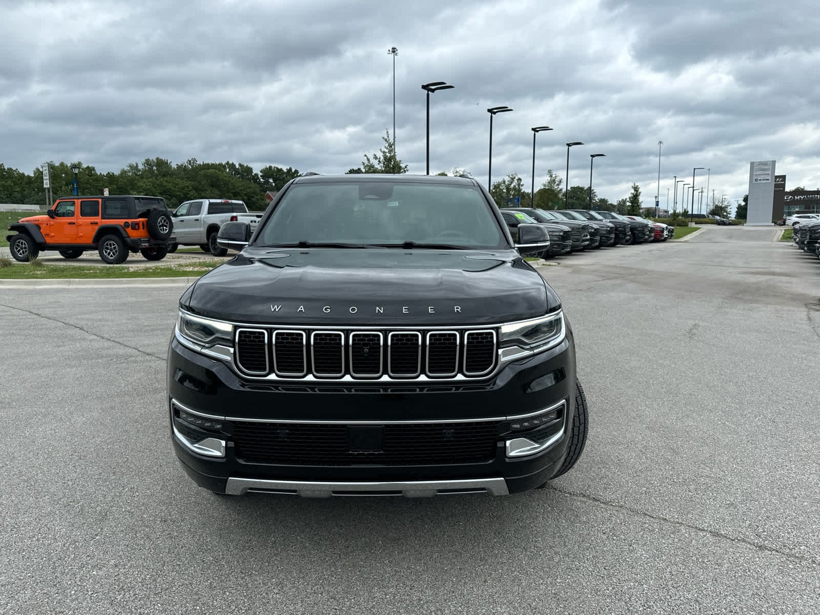 Used 2023 Jeep Wagoneer Series III with VIN 1C4SJVDP8PS515997 for sale in Kansas City
