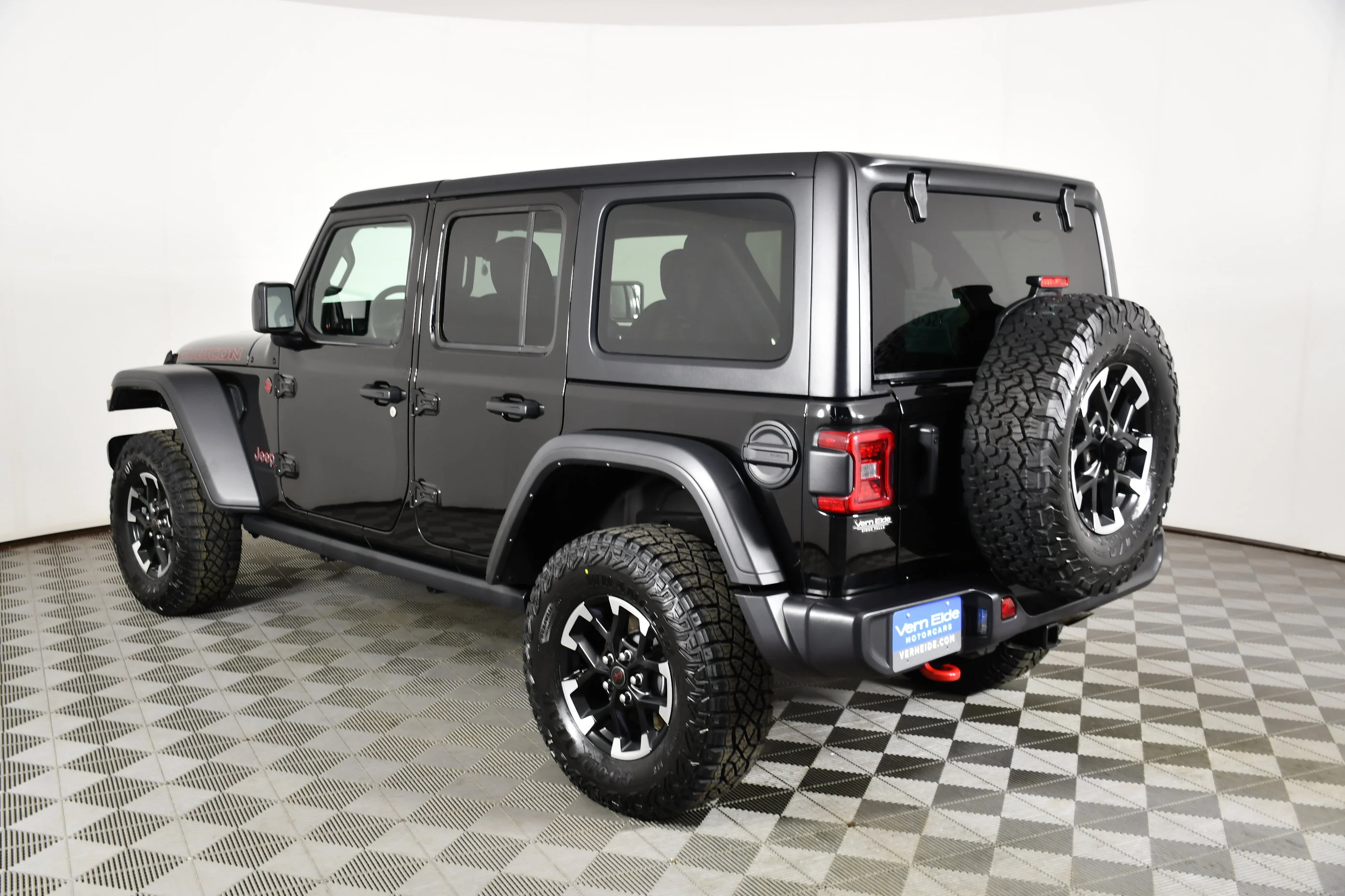 Used 2025 Black Clearcoat Jeep Rubicon image 7