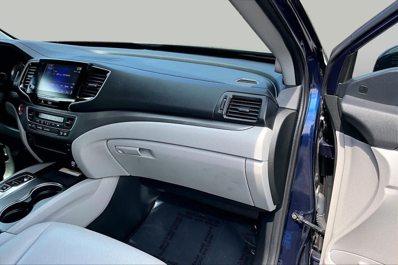 Used 2022 Obsidian Blue Pearl Honda RTL-E image 19