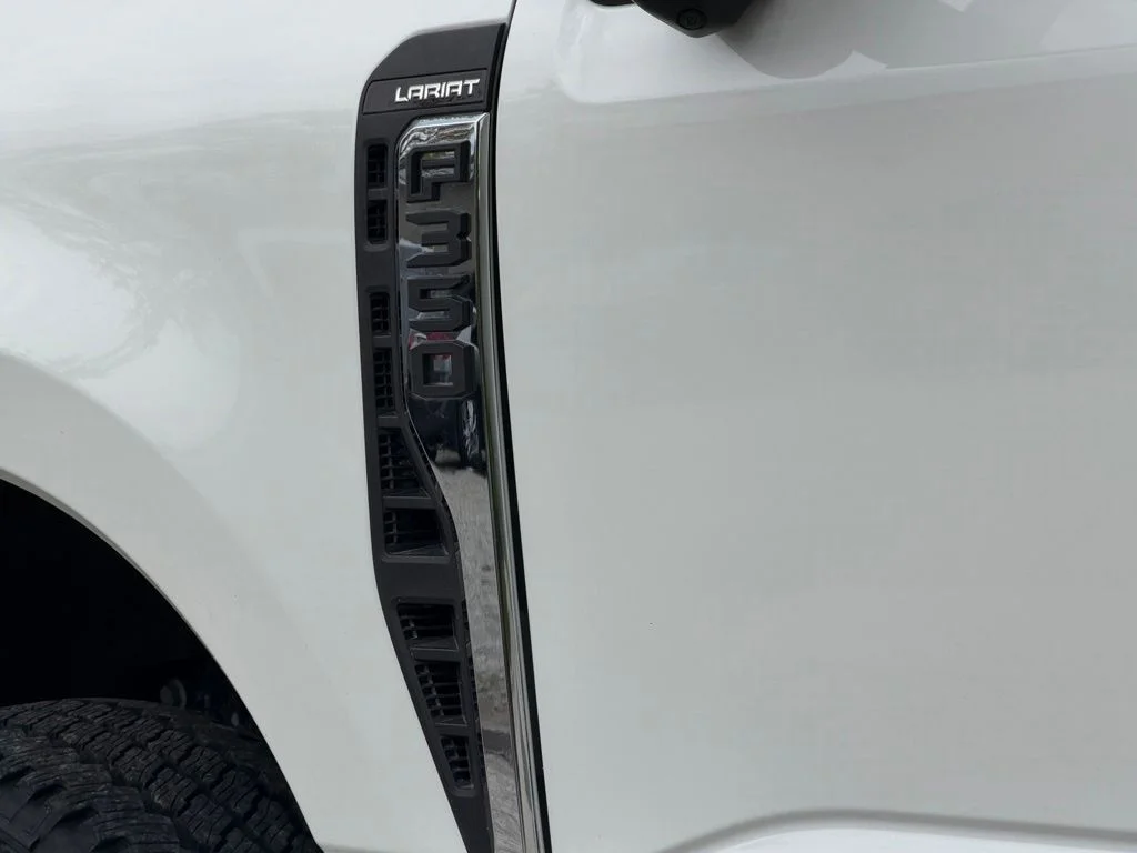 2025 Ford F-350 Super Duty Lariat - Photo 10