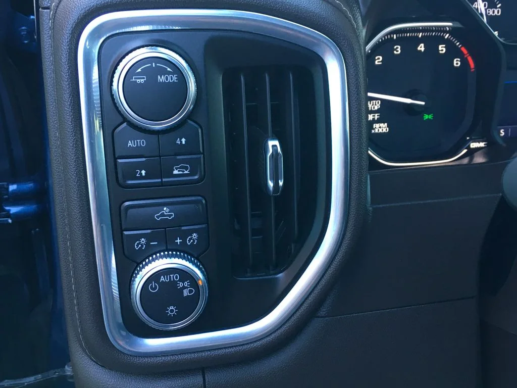 2021 GMC Sierra 1500 SLE - Photo 18