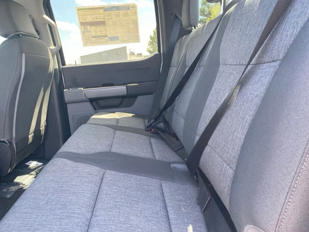 New 2026 Oxford White Ford F-250® XL image 29