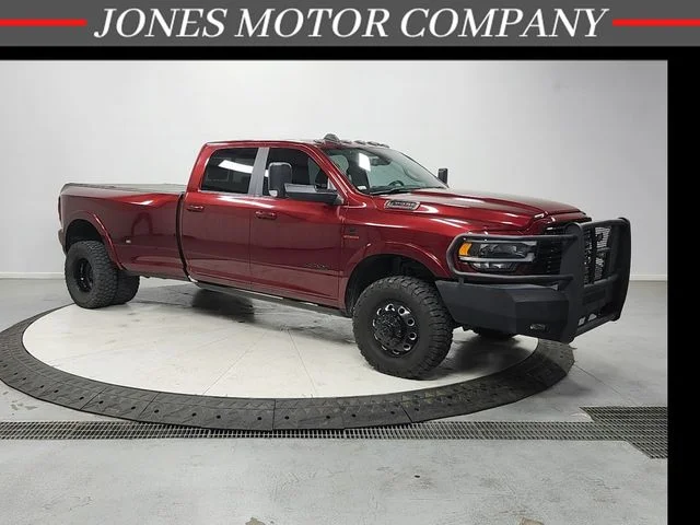 2022 RAM 3500 Laramie 4X4 Crew Cab LWB's photo