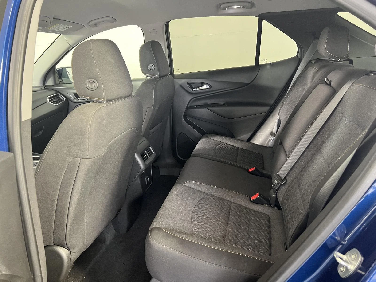 Used 2022 BLUE GLOW METALLIC Chevrolet LT image 20